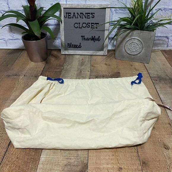 Louis Vuitton Large String Dust Bag - Picture 3 of 15